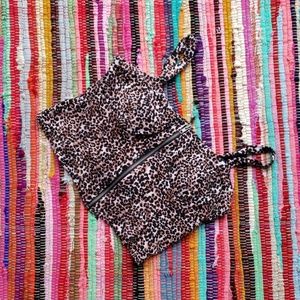 Nollie zip up leppard  fitted Crop Top